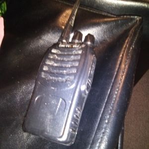 Hand Held Retcvis black scanner with battery's it works